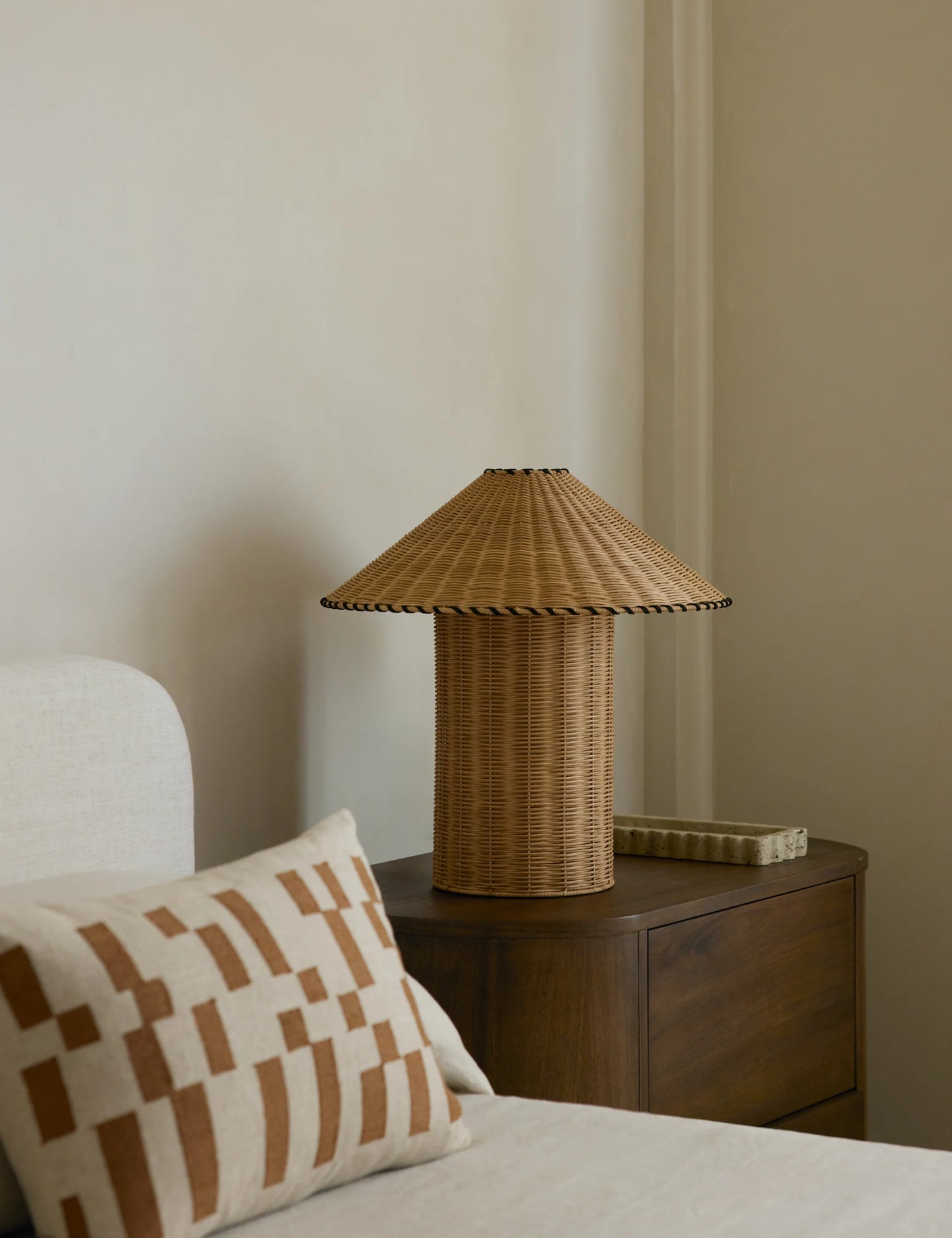 Terrene Table Lamp