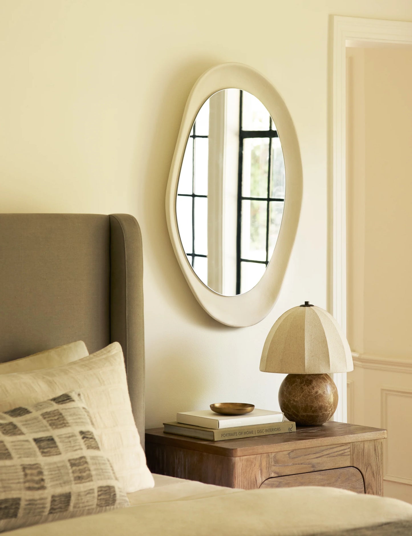 Izu Table Lamp